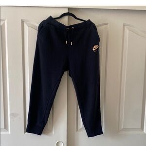 Nike Women’s Navy Joggers. Size L